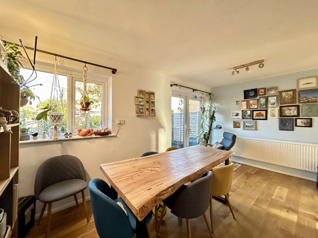 Dining room 1