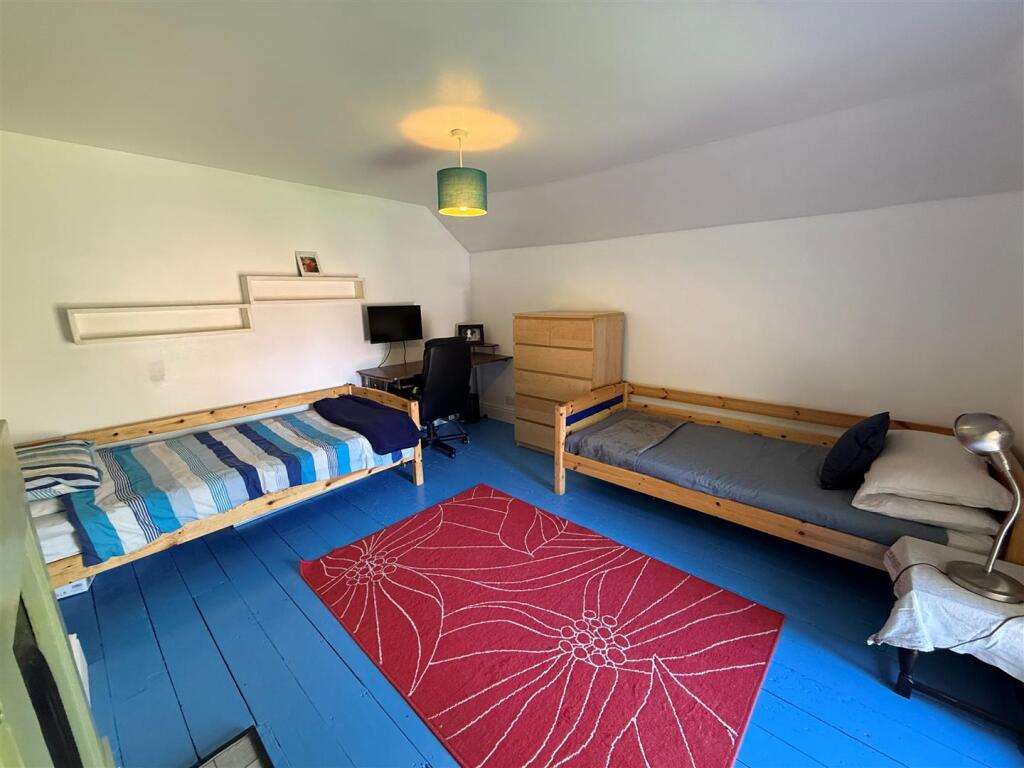 Bedroom 3.jpg