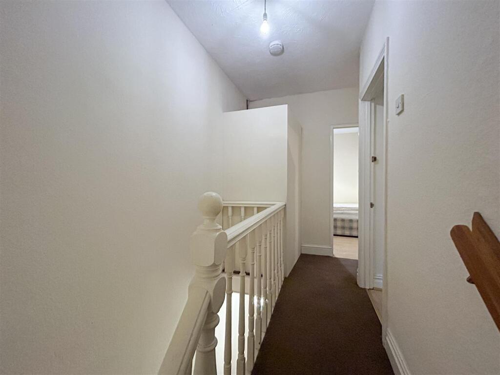 1765991163_15_543b20af-5606-4383-9369-1c571ad2cee3