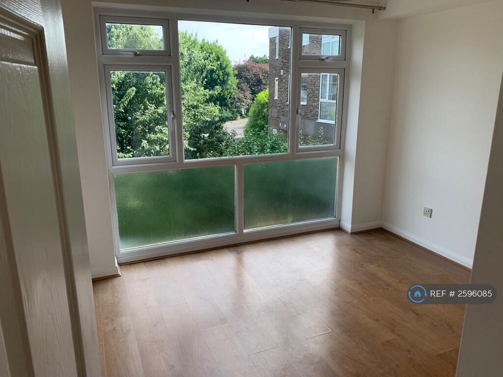 Bedroom 2 (a)