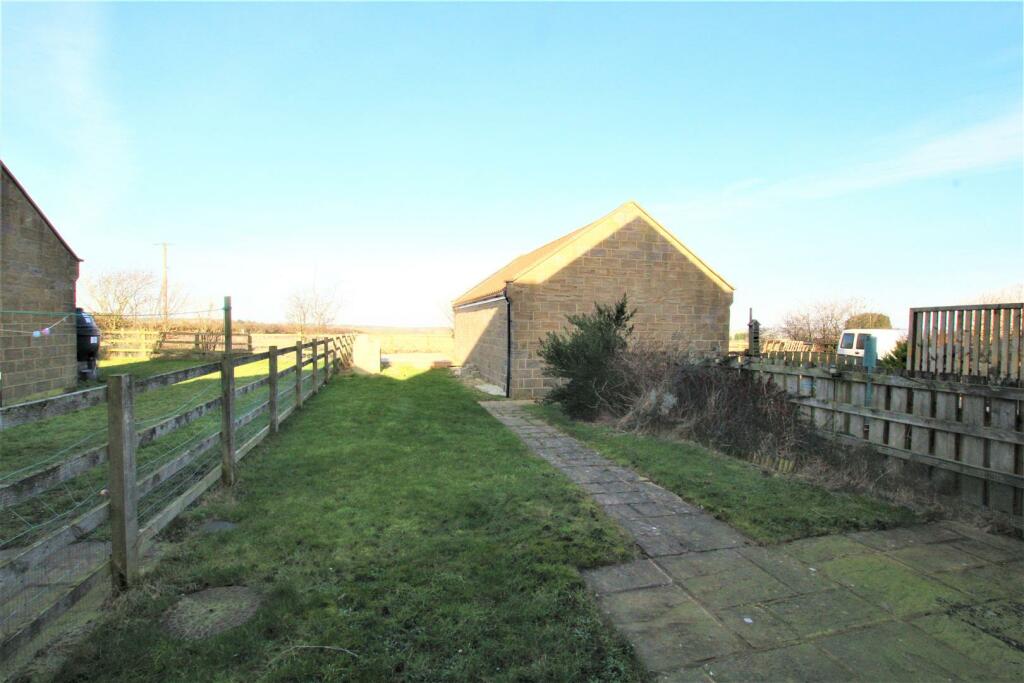REAR GARDEN.jpg