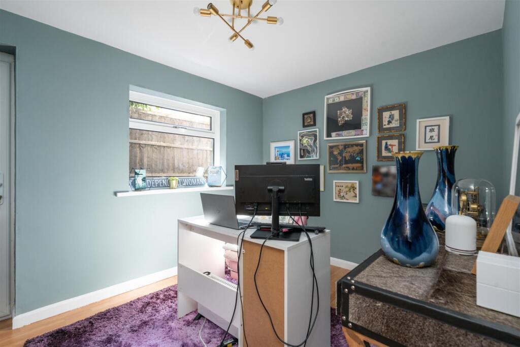 1 Banbrook Close_17.jpg