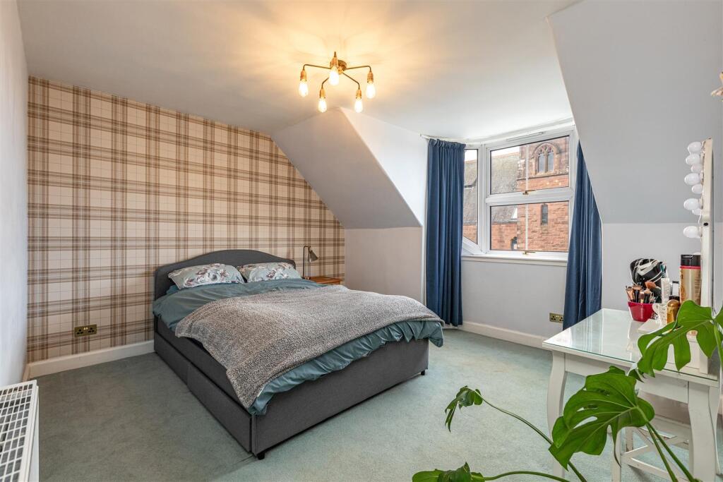 2 Alpine Crescent Thornhill 29.JPG