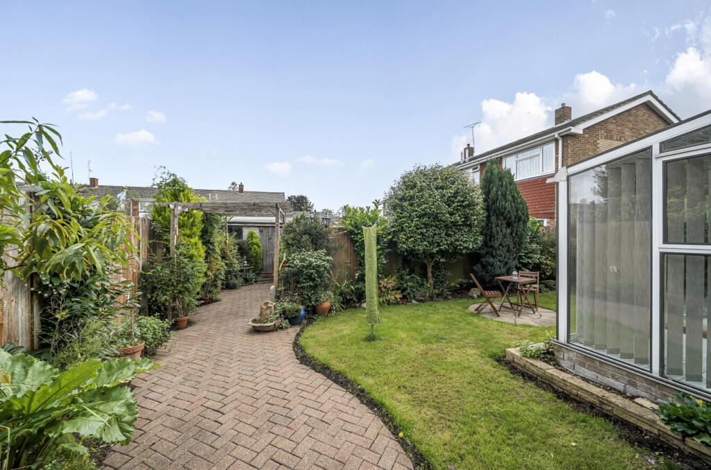 1356933-26-68e501...