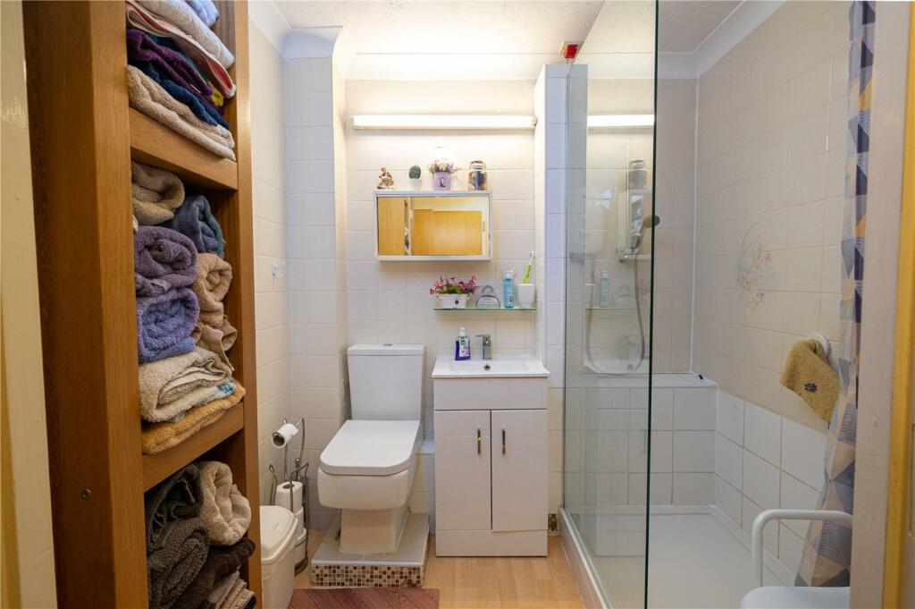 Shower/WC