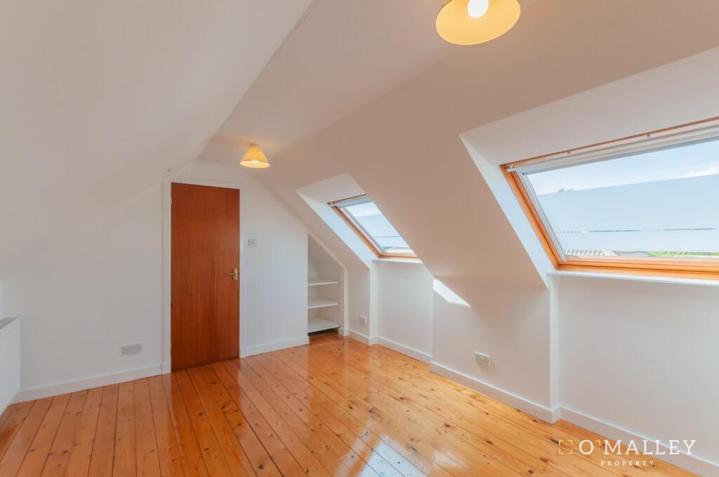 Master bedroom (4).jpg