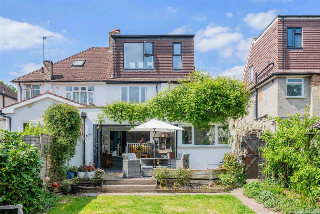 LOWER HILL ROAD (6).jpg