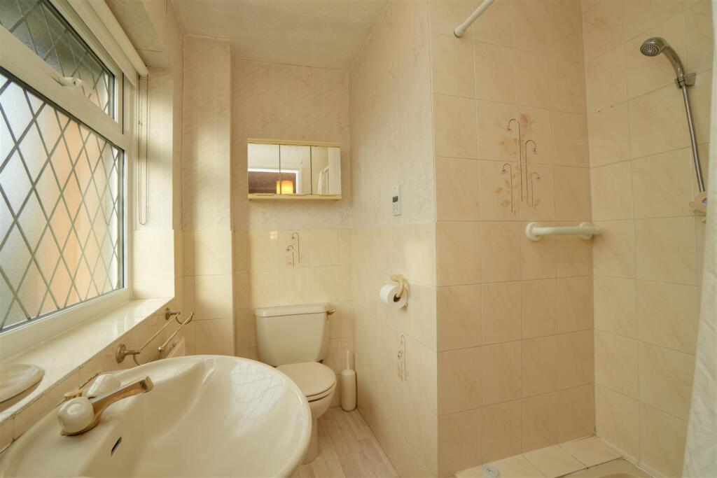 Ensuite Shower Room