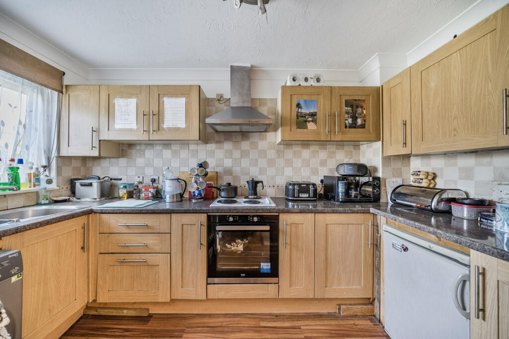 1359292-7-68d571c...