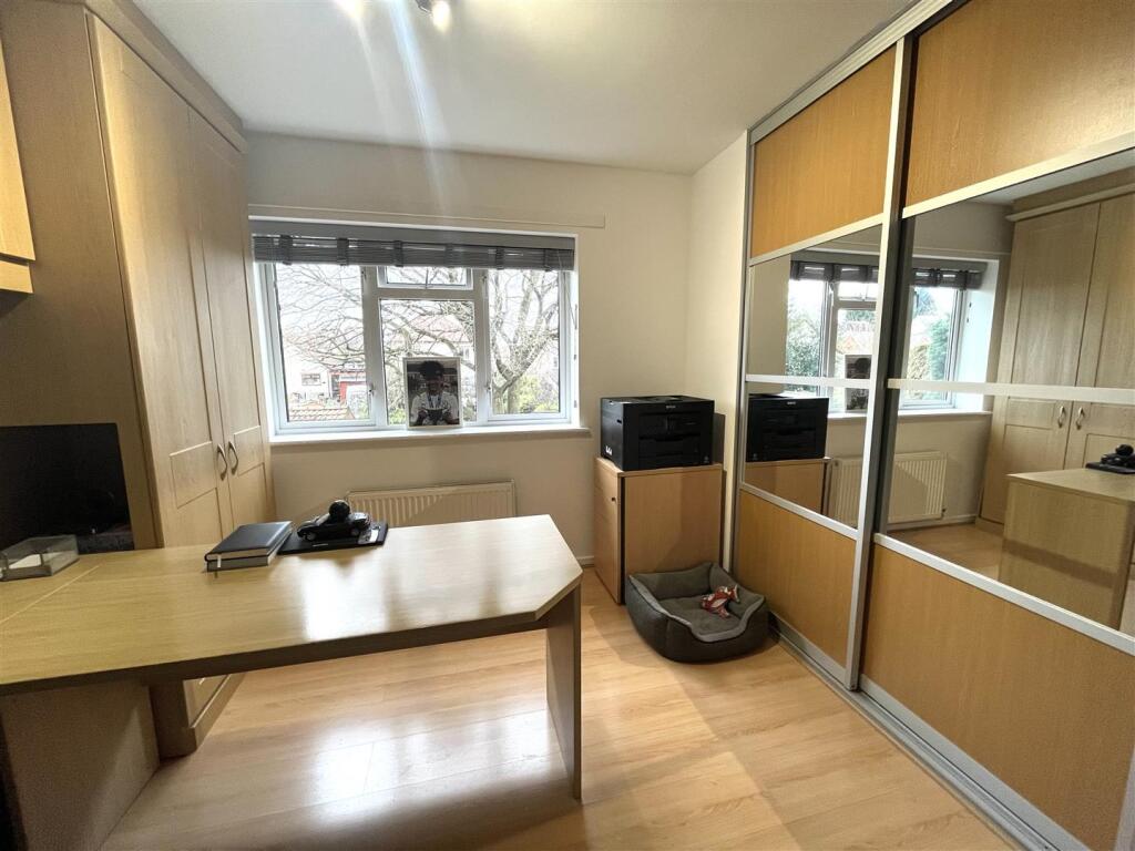 THORN CLOSE BED 4.jpeg