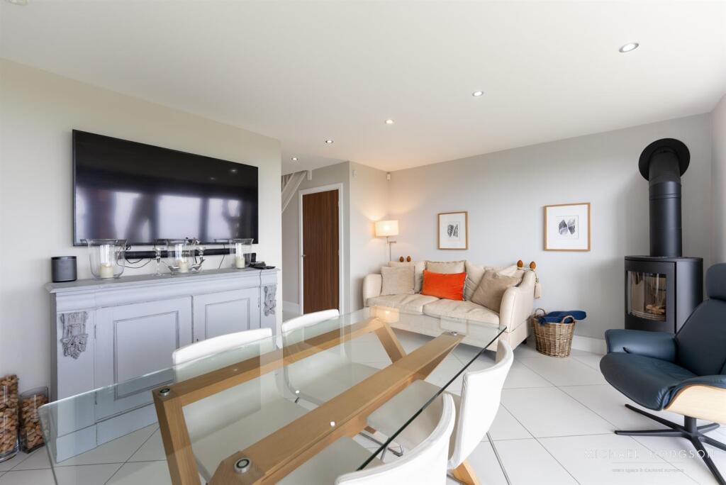 Kitchen / Dining / Family Room