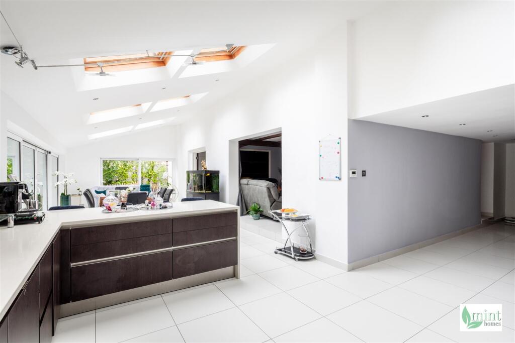 Watermarked - The Sheiling, Pond Road-23.jpg