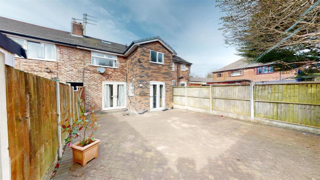 Pennine Drive Rear Garden