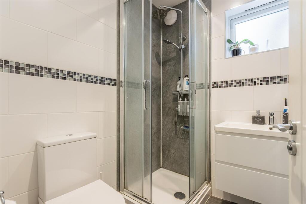 Flat 2, Wallace House-14.jpg