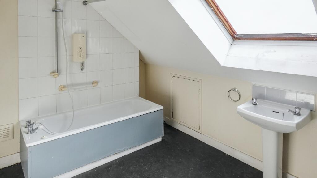 Flat 3, 40 Albany Street, Hull, East Yorkshire, HU3 1PL