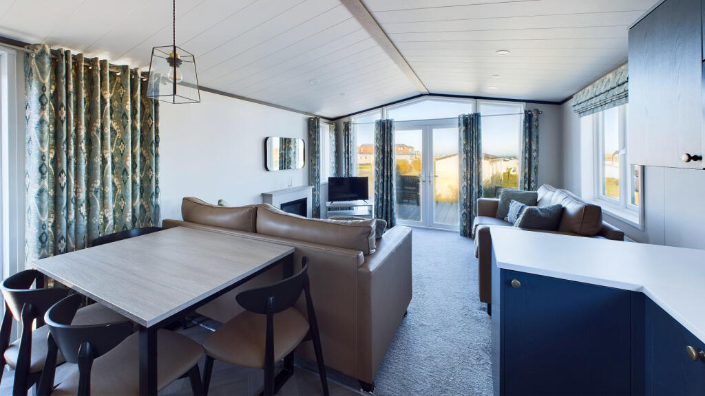 Open Plan Living / Kitchen / Diner