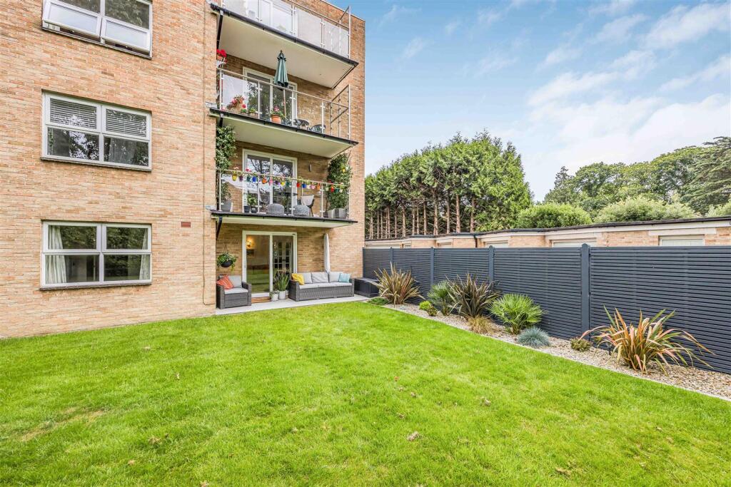 Flat 2, Centenary Court, 19 Burton Road, Poole-Sma