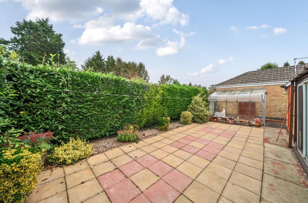 1366067-9-68e8ea80e5efa