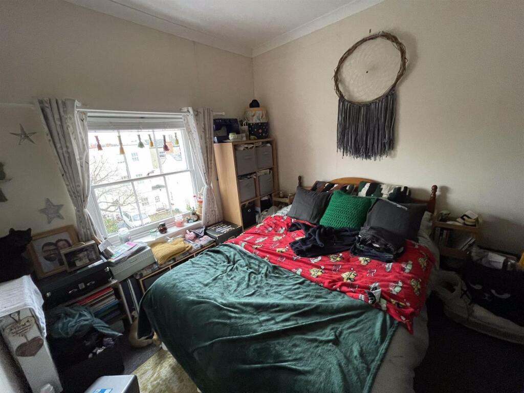 TF bed 1.jpg