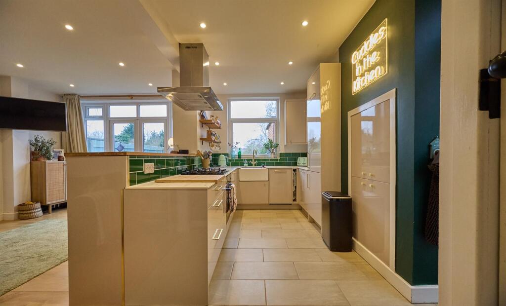 teign bank rd HK 7.jpg