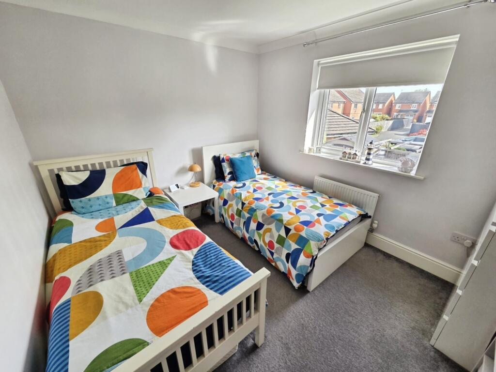 pbox-bedroom-323378.jpg