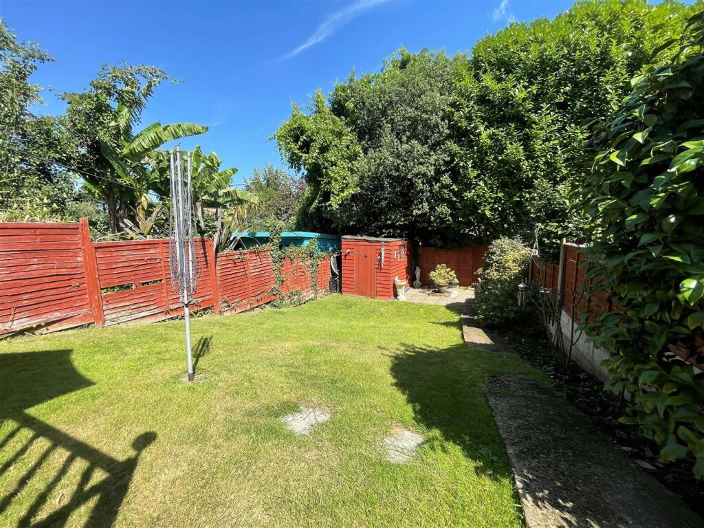 Garden 2.jpg