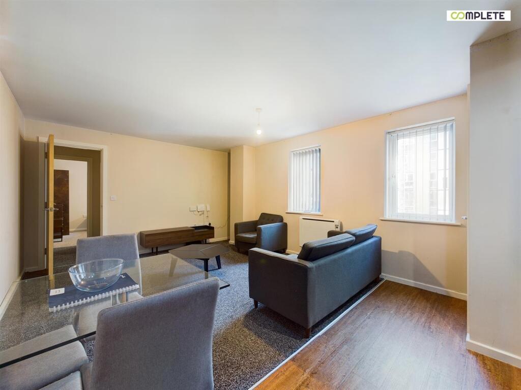 CAM01231G0-PR0029-STILL010