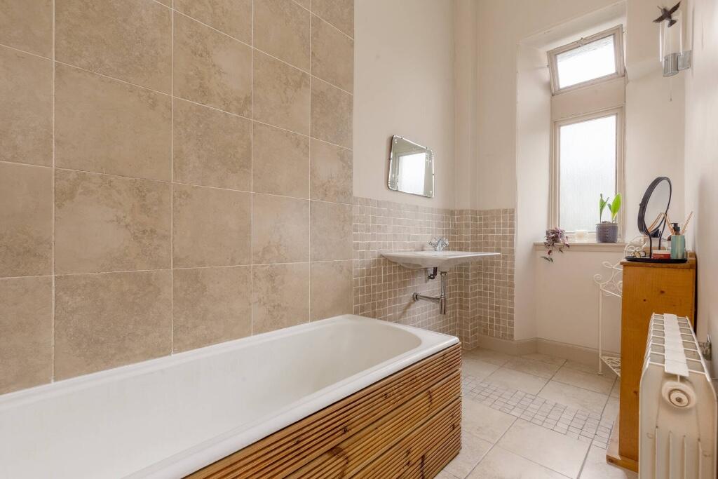 1st Floor Bathroom
