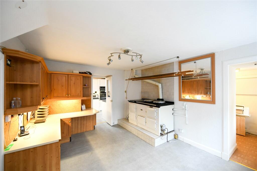 Aga Room