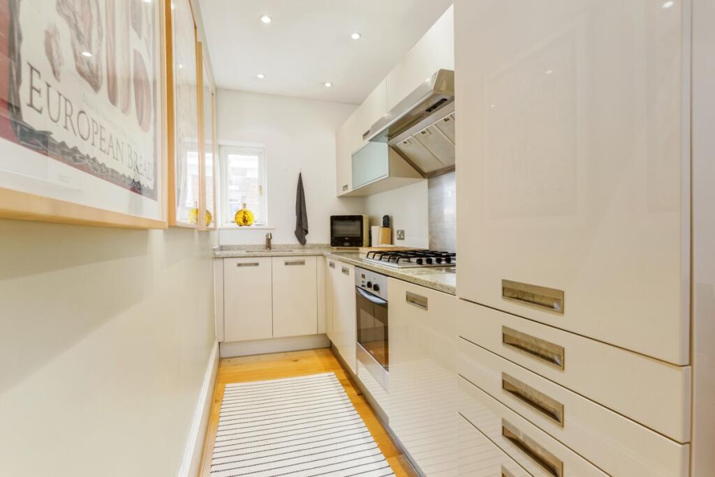 Flat 5, 75 West H...