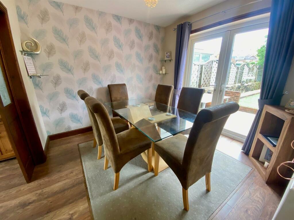dining room.jpg