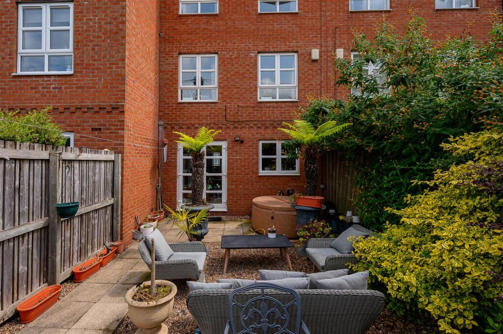 GARDEN