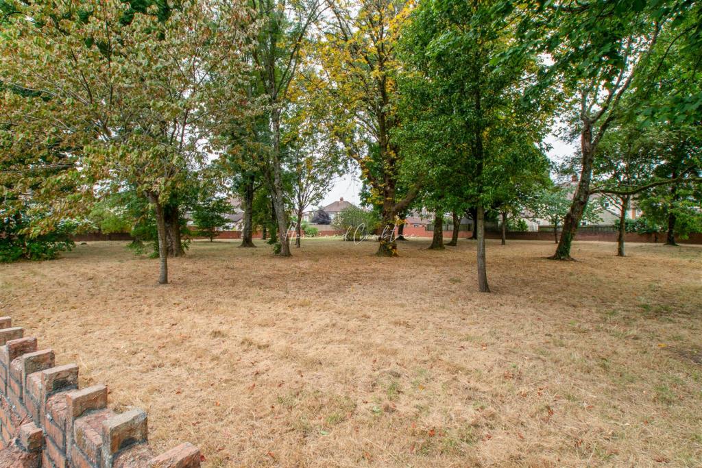 St Angela Road, Heath, HernCrabtree (20).jpg