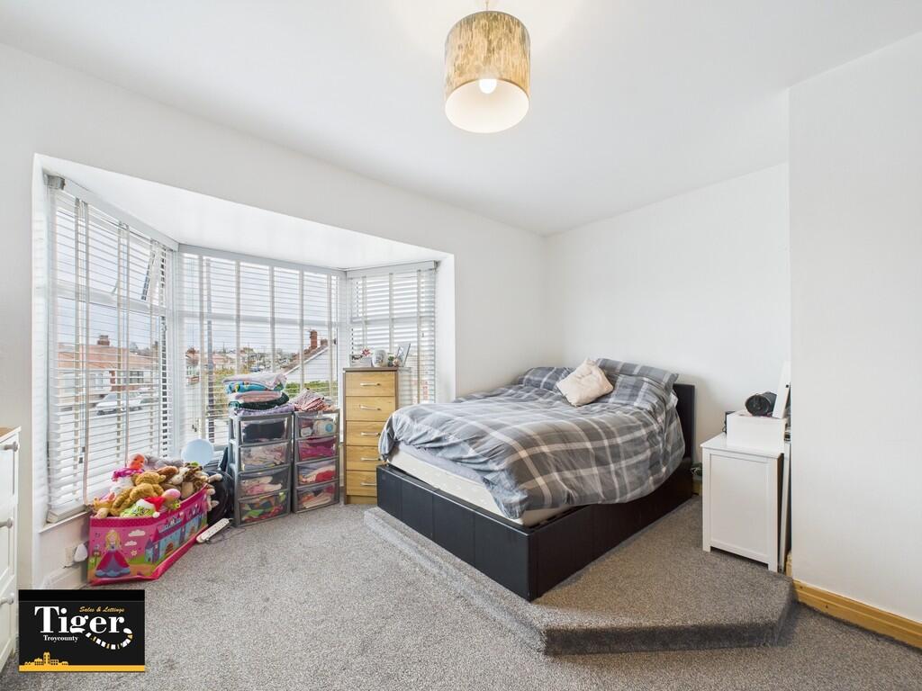 CAM02176G0-PR0517...