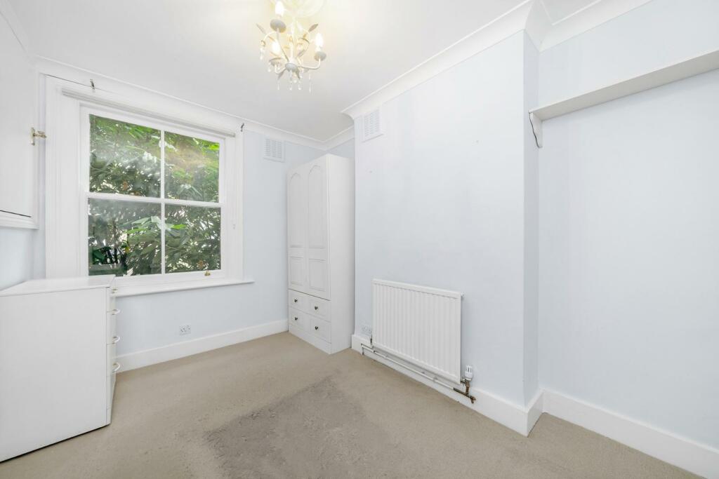 Bedroom 2.JPG