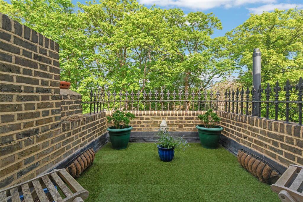 Sutherland Road, W4 - FOR SALE