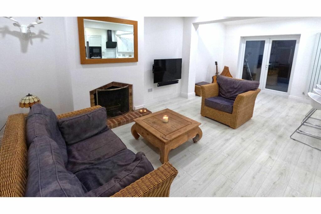 Kitchen/Family Room