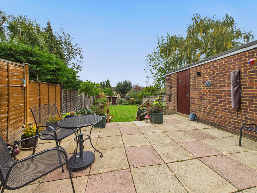 CAM02909G0-PR0498-STILL011