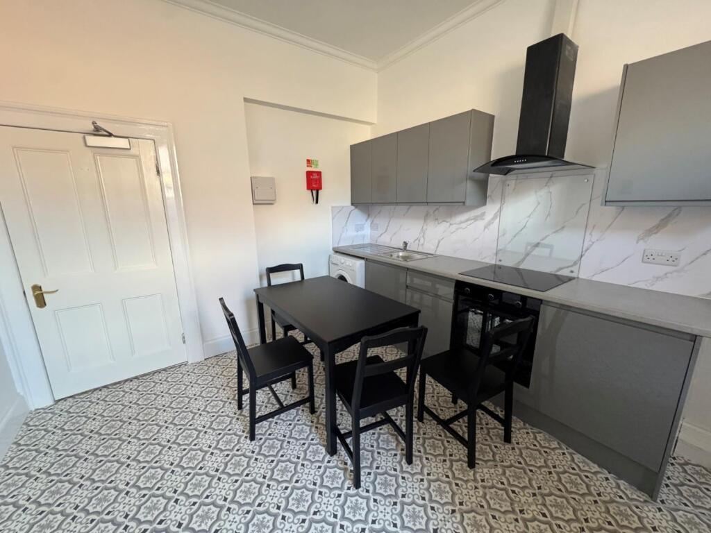 Kitchen for R 11 12 13.jpg