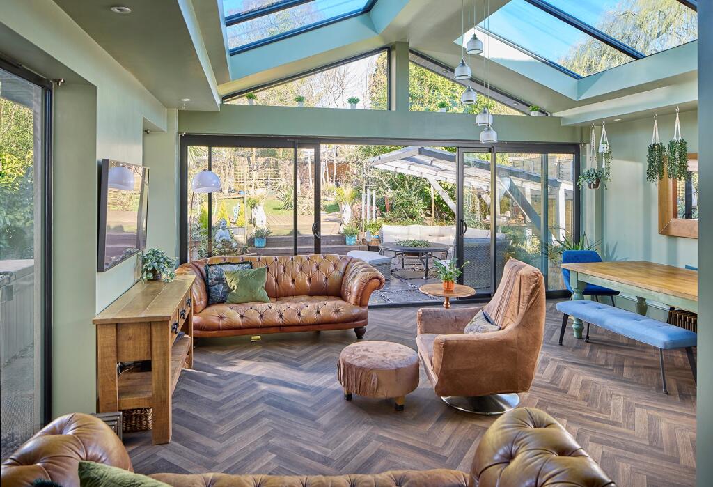 Living/Kitchen/Dining