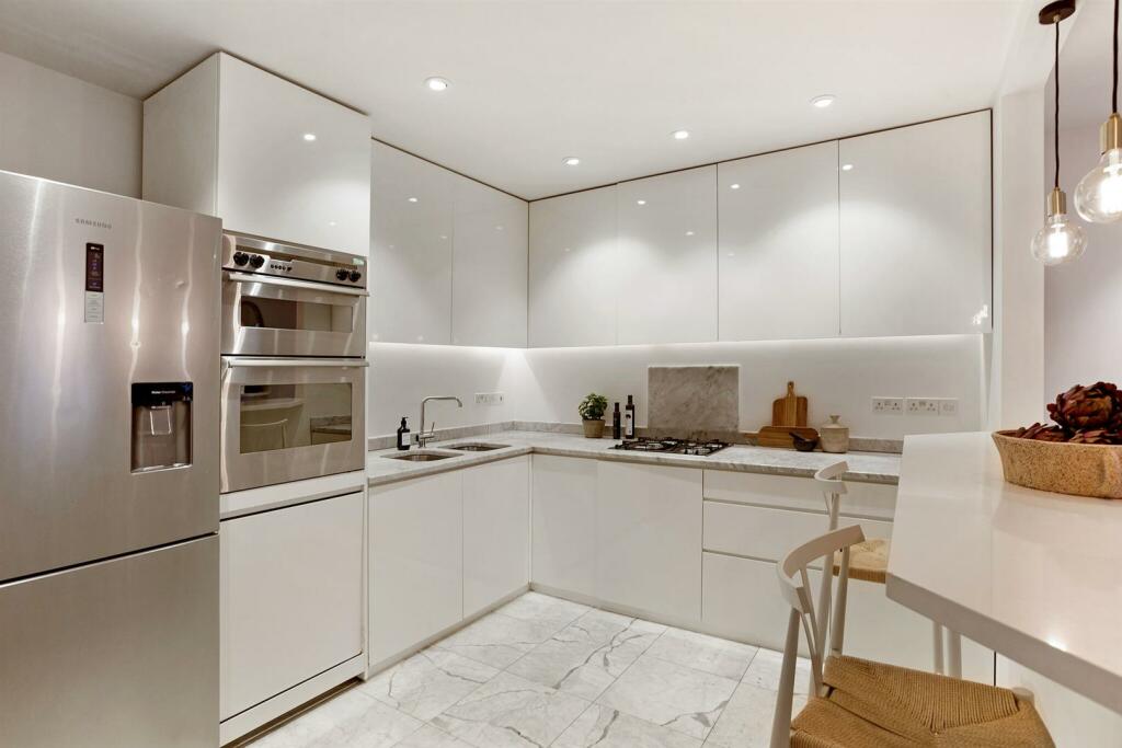 Tedworth-Property-For-Sale-Gledhow-Gardens-SW5-9.j