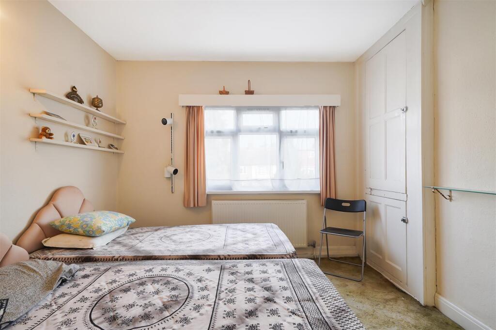 200 Whitton Avenue East - tdRG30Ky5lhe5aPuvI7i.jpg