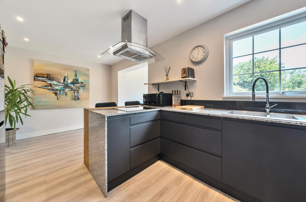 1312580-12-685414...