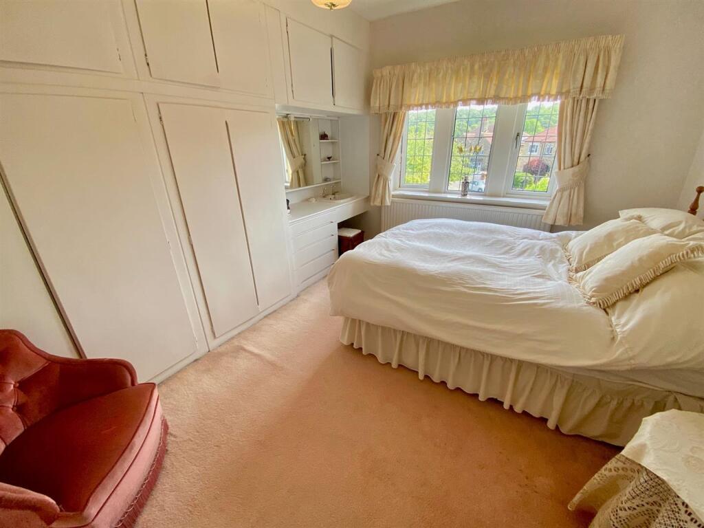 bed 3.jpg