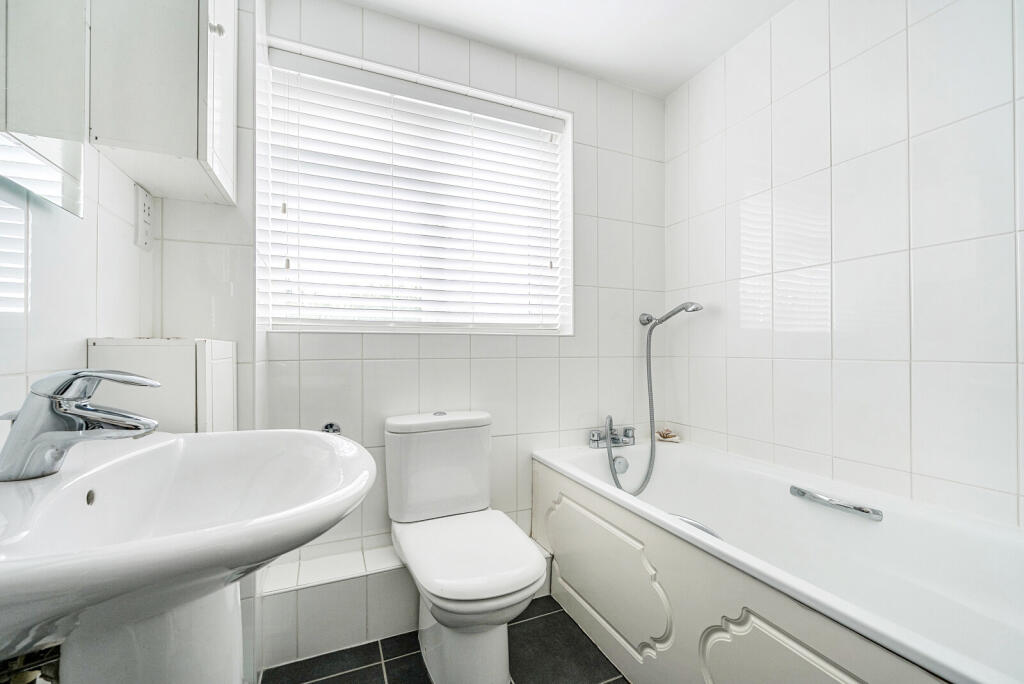 1310972-1-684fea0...