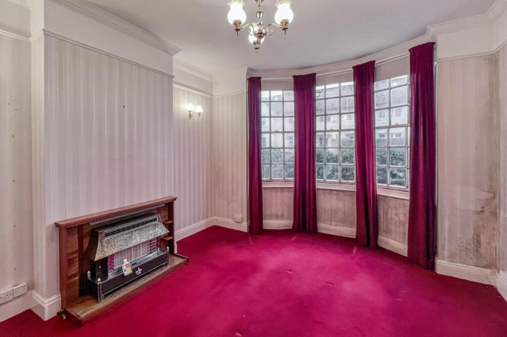 102 Swaby Road, Earlsfield, London SW18 3QZ