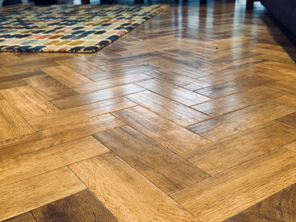 2nd Lounge &amp; Dining room