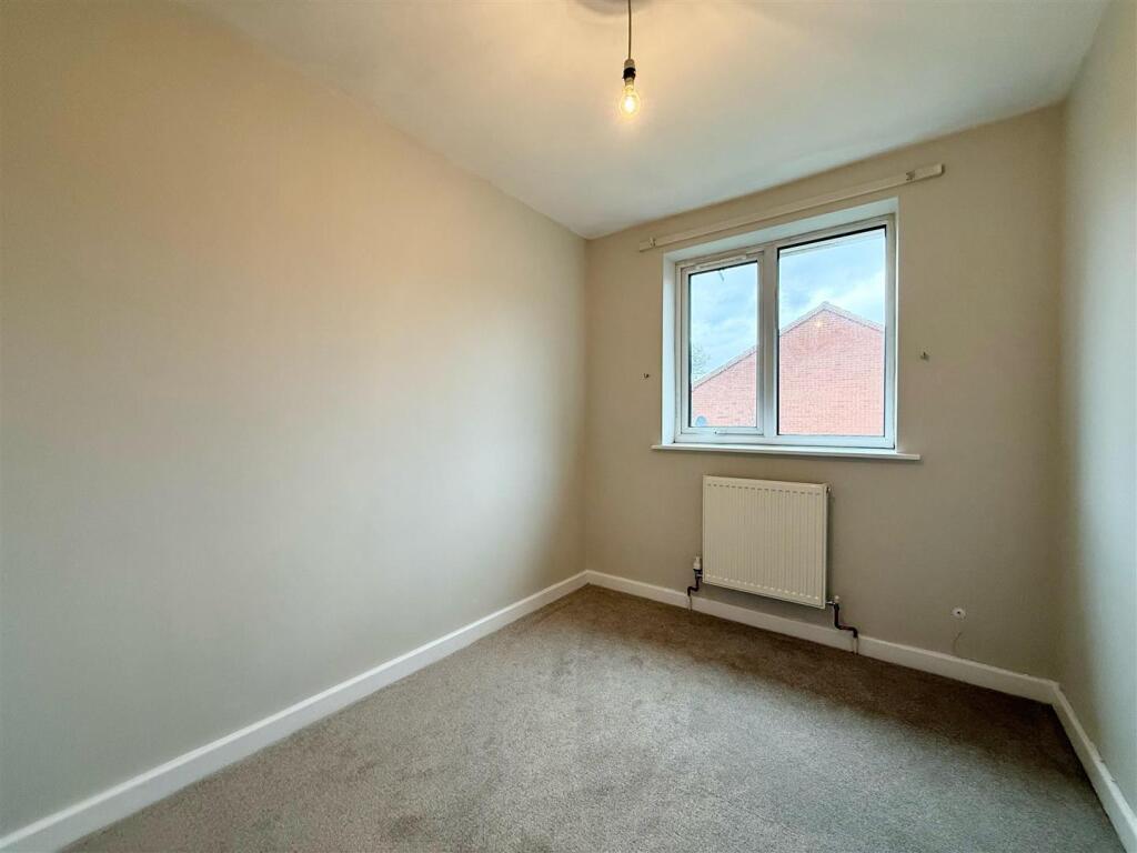 Bedroom 2 (1).jpg