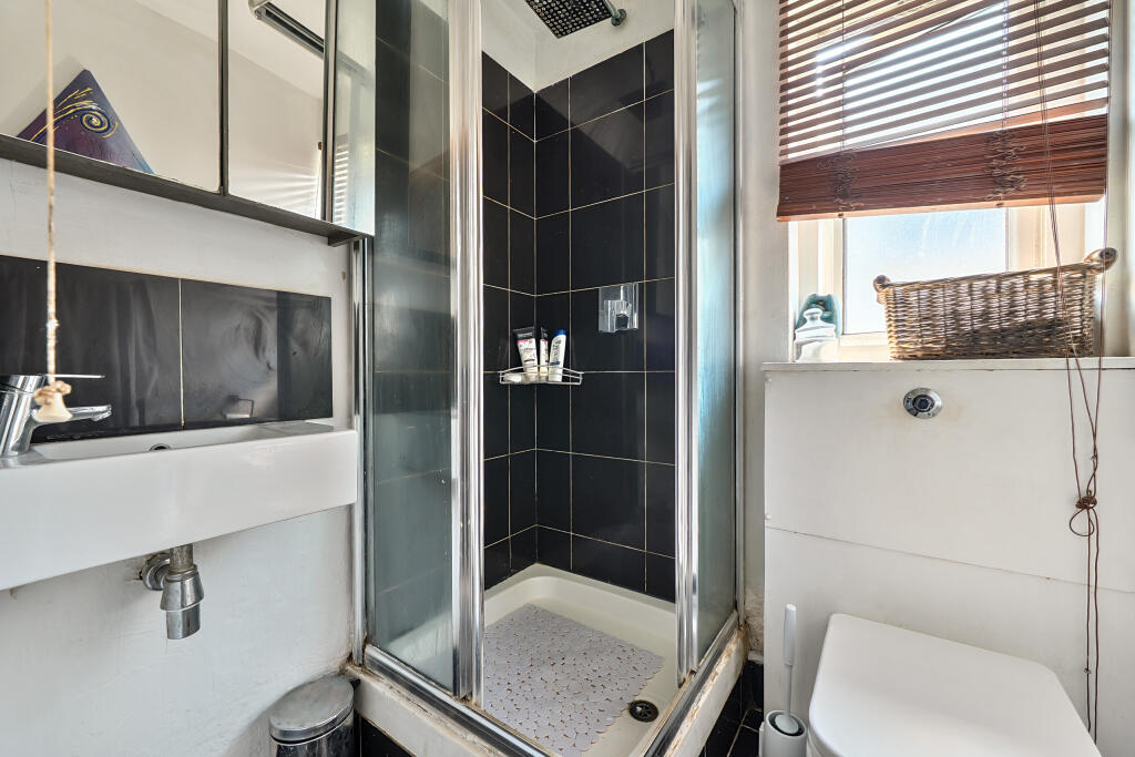 1340159-2-68a470d4d800a