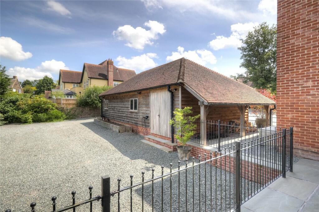 Outbuilding